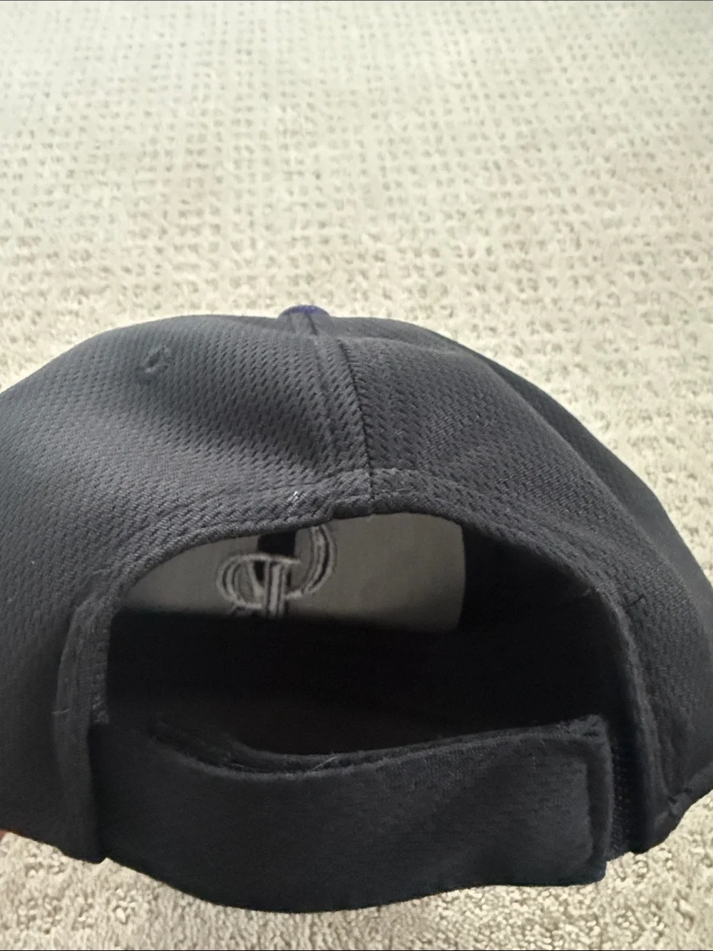 Youth Colorado Rockies hat with adjustable size in back